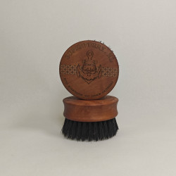 ROUND TRAVEL BEARD BRUSH